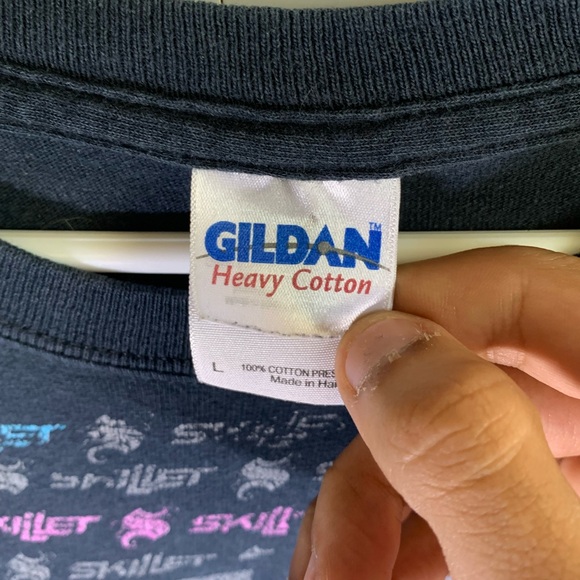 RARE Y2K skillet all over logo shirt - Picture 5 of 11